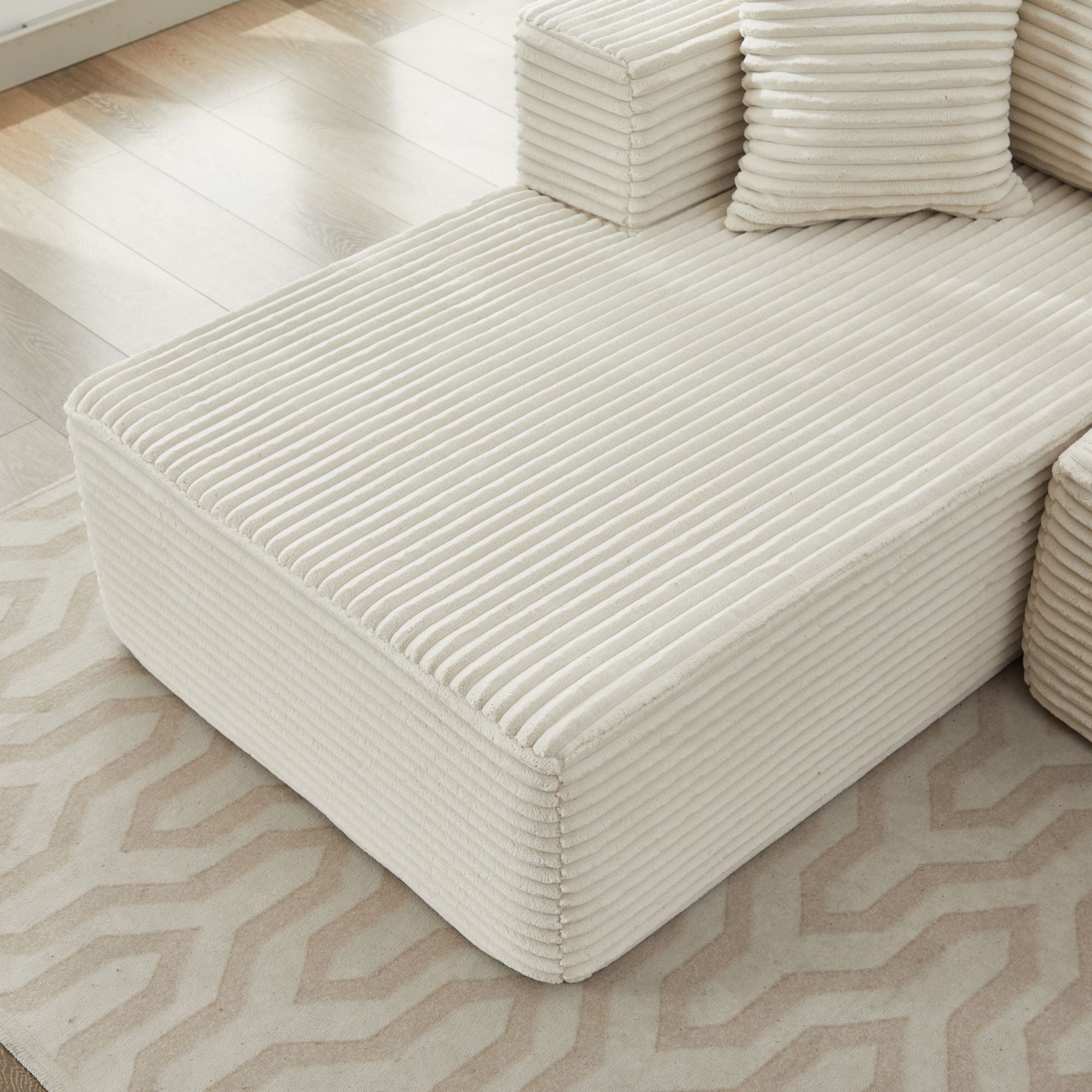 Canapé sectionnel Cloud 106 en L avec méridienne orientée vers la gauche, canapé modulaire moderne à assise profonde pour salon, aucun assemblage requis
