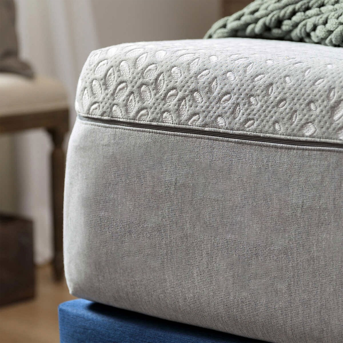 Matelas en mousse 12 po - Medium - Queen, mousses spéciales Conform et Cushion